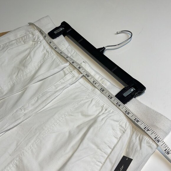 Lord  Taylor White roll up pants size Large - Picture 7 of 8